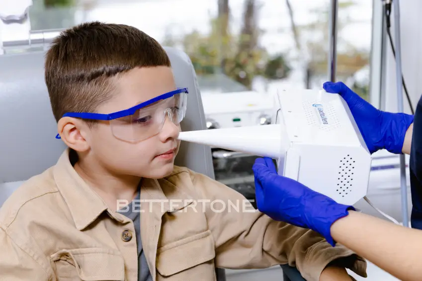 Процедура УФО зіву і носа у Львові